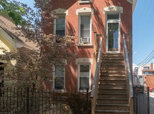 1944 N Winchester Ave #1, Chicago, IL 60622