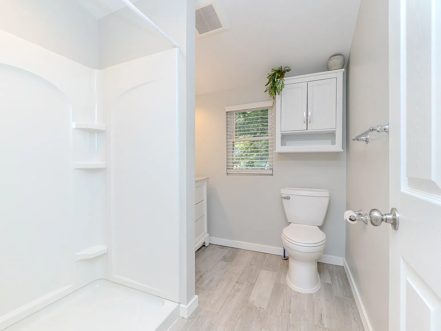 402 Koch Avenue - 1 — Photo 4
