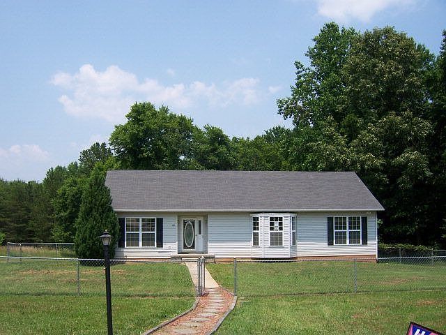 1st image of 185 Joses Dr