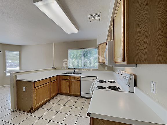 4th image of 8002 S Wild Primrose Ave