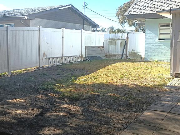 5th image of 2201 S Peninsula Dr
