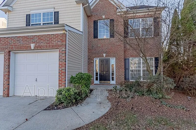3 bed, 2.5 bath, 1600 sqft, $1,925 — Photo 3