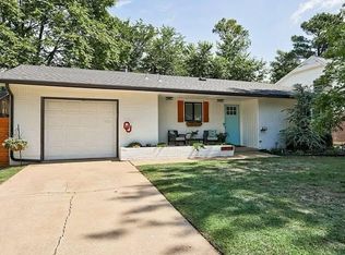 1933 W Beverly Hills St, Norman, OK 73072