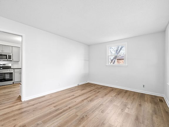 5th image of 508 Rotary Hills Ct