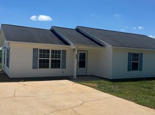 490 Bernice Snow Rd, Greer, SC 29651