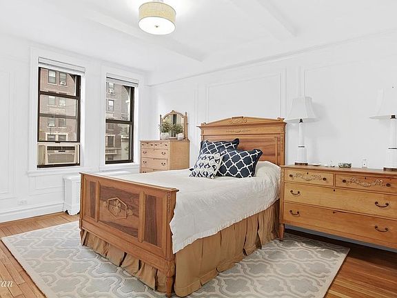 4th image of 107 W 86th St #3B