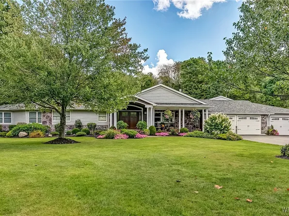 5633 Cole Rd, Orchard Park, NY 14127