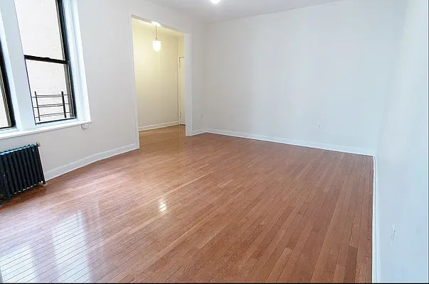 Rented by Compass | media 10