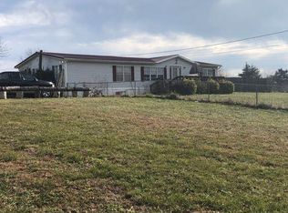 945 Cedar Springs Rd SE, Cleveland, TN 37323