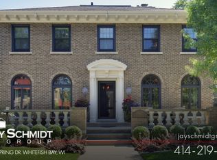 3462 N Shepard Ave, Milwaukee, WI 53211