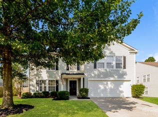6607 Fawn View Dr, Charlotte, NC 28216
