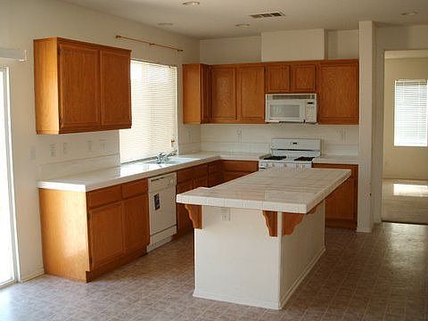 5th image of 3542 Desert Oak Dr