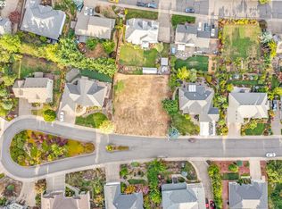 702 NW Morning View Ct, McMinnville, OR