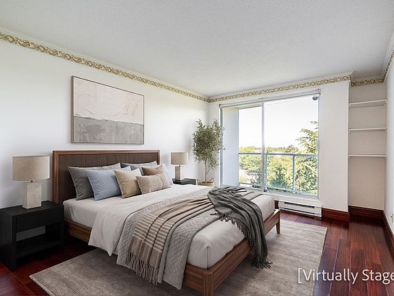 3rd image of 7680 Granville Ave #701