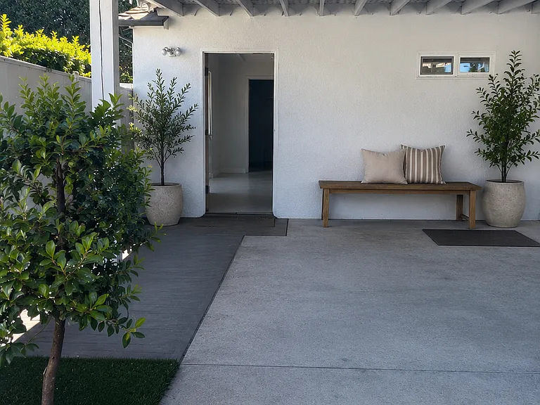 4838 Katherine Ave — Photo 5
