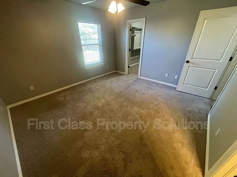 129 Ashley Dr — Photo 18
