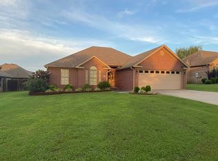 512 Wycliffe Dr, Searcy, AR 72143