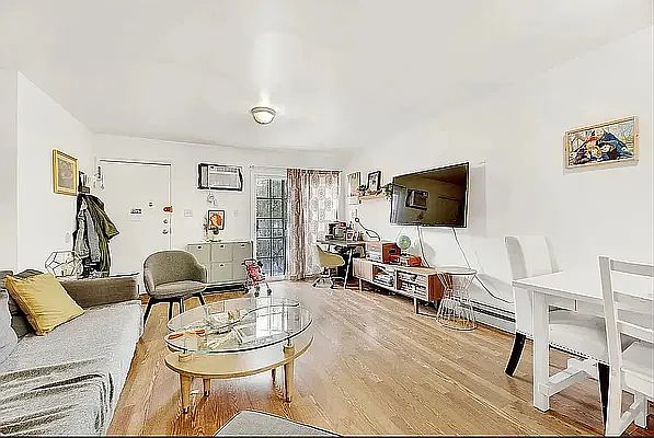 2nd image of 746 Lafayette Ave #2R