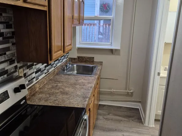 371 Manchester St, 371 Manchester St APT 3, Manchester, NH 03103