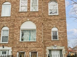 322 S Mozart St #B, Chicago, IL 60612