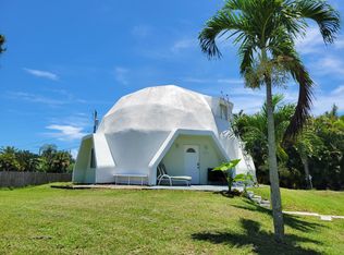 9072 Fashion Pl, Lake Worth, FL 33467