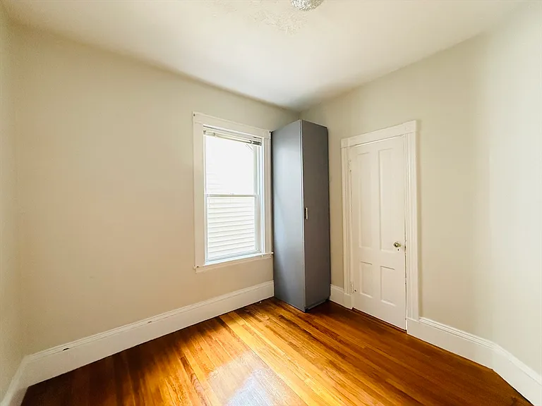 35 Kingston St #1 — Photo 7