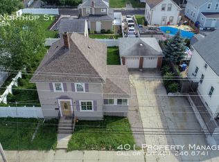 242 Northup St, Cranston, RI 02905