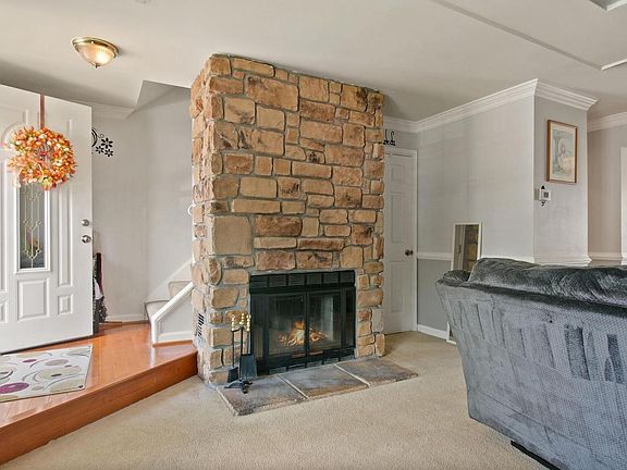 4th image of 4625 Woodway Pl