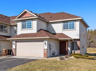 19554 Prairieview Dr, Rogers, MN 55374