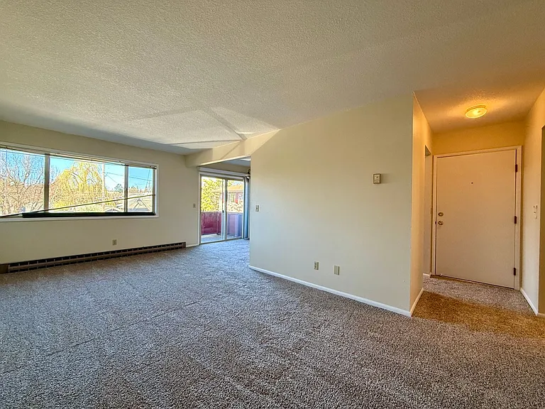 4516 NE Hancock St — Photo 4