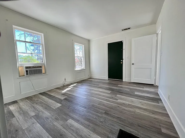 2998 Memorial Dr SE — Photo 13