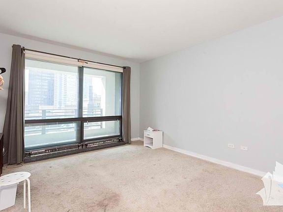 5th image of 130 N Garland Ct APT 2412A