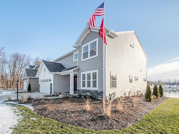 2nd image of 580 Trumpeter Bay Dr