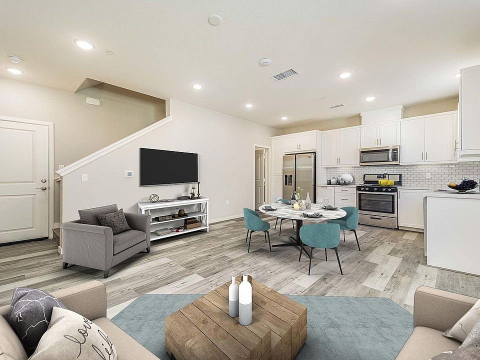 1st image of 152 Diamante Dr