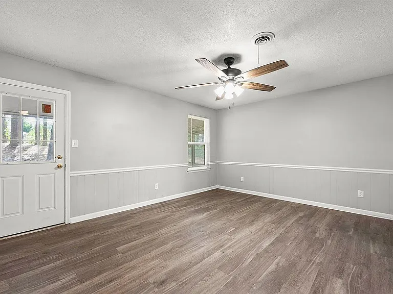 4074 Harden Ct — Photo 4