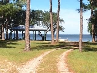 3rd image of 10/109 E Bay Blvd