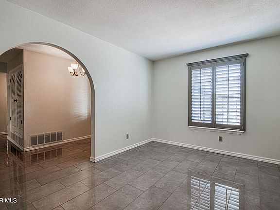 4th image of 661 Bluff Canyon Cir