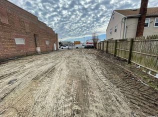 171 E Fulton St, Long Beach, NY 11561