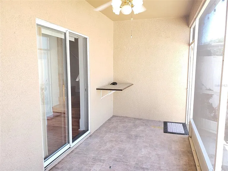 1411 Sedgwick Dr — Photo 16