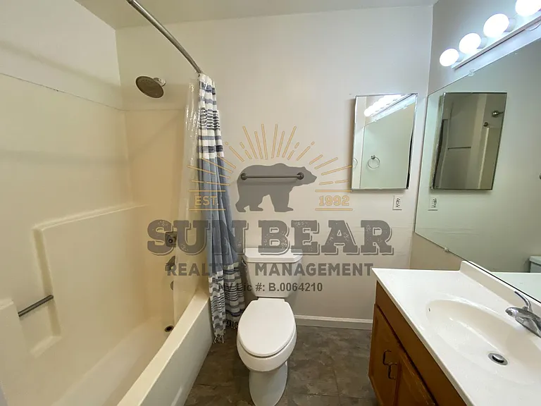 872 Tanager St #12 — Photo 8