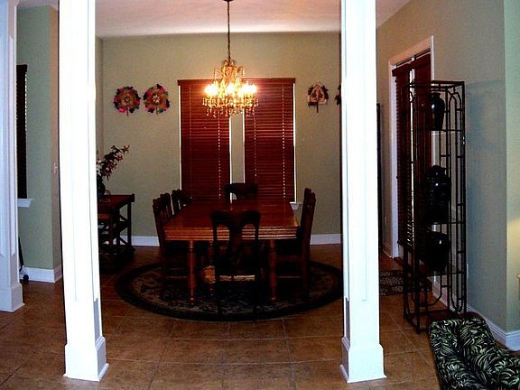 Dining... Casual yet Formal