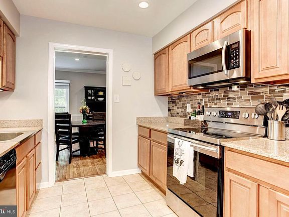 4th image of 5421 Leeway Ct