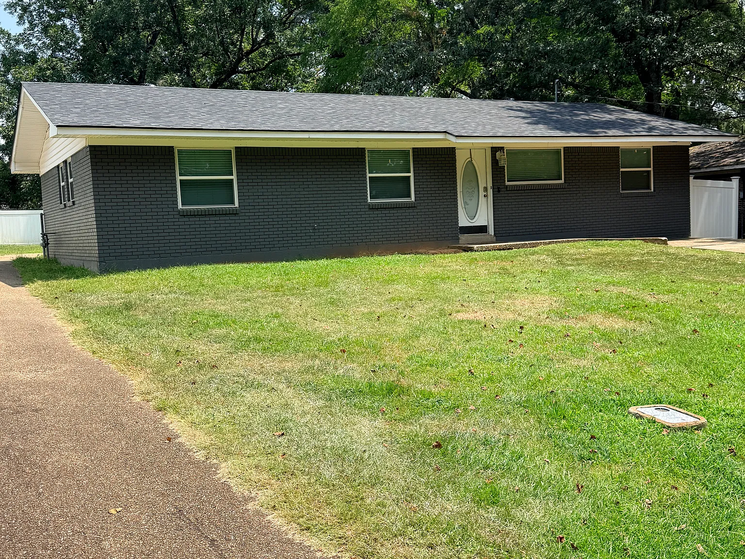 4 bed, 1440 sqft, $3,000 — Photo 2
