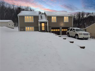 146 Willow Dr, Freedom, PA 15042