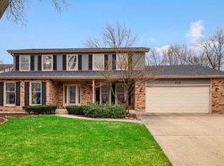 619 Edward Rd, Naperville, IL 60540