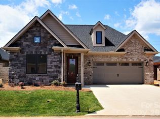 98 Silver Trace Ln, Denver, NC 28037