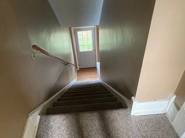 138 N Madison Rd — Photo 6