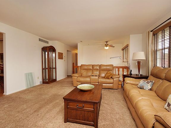 4th image of 8723 Indianwoods Dr