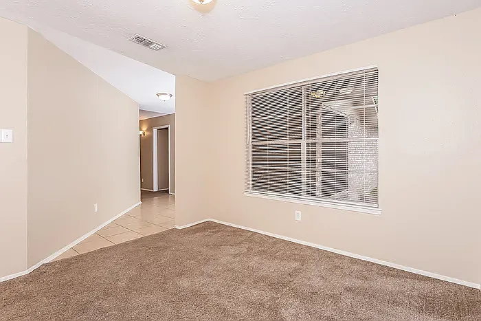 2811 Mayflower Landing Ct — Photo 6