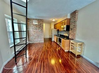 52 Salem St, Boston, MA 02113